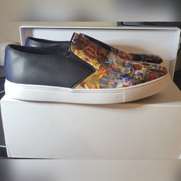 robert graham happy heart slip on - Picture 3 of 9